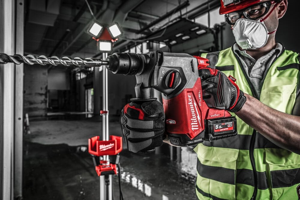 Mașină De Găurit Cu Percuție ONE-KEY™ M18 FUEL™ | Mașini De Găurit